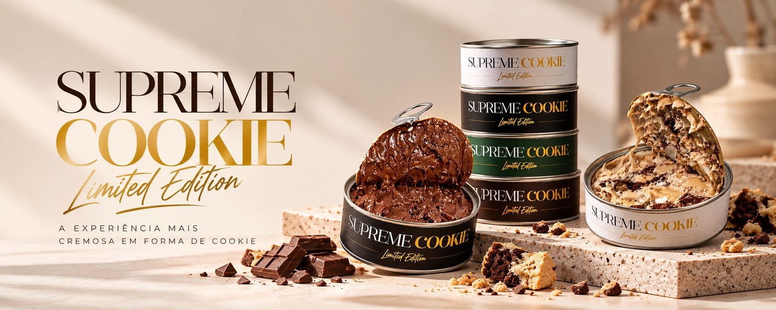 Supreme Cookie Limited Edition: latas abertas de Nutella Crunch e Kinder Bueno ao lado da pilha com os 4 sabores